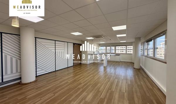 À LOUER - BUREAUX D'ENVIRON 209 M² AVEC 6 STATIONNEMENTS PRIVATIFS - QUARTIER NOVAXIS