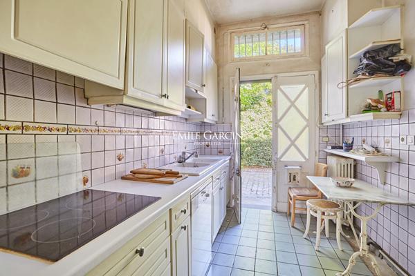 A vendre - Hôtel Particulier - jardin- 7 chambres - 244.3 m² - Château St Germain en Laye