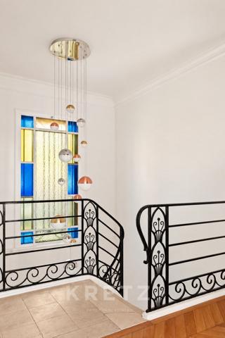 LE PECQ - DEMEURE D’EXCEPTION · 565 m² · 20 pièces · 3 Parcelles - 1 888 m² · Piscine · Terrasse 100 m² · Vue Paris & Tour Eiffel · Garage 40 m² · Carport 50 m²