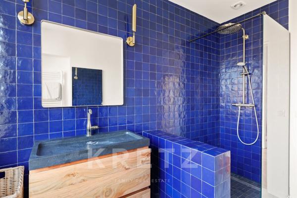 LE PECQ - DEMEURE D’EXCEPTION · 565 m² · 20 pièces · 3 Parcelles - 1 888 m² · Piscine · Terrasse 100 m² · Vue Paris & Tour Eiffel · Garage 40 m² · Carport 50 m²