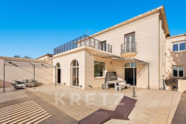 LE PECQ - DEMEURE D’EXCEPTION · 565 m² · 20 pièces · 3 Parcelles - 1 888 m² · Piscine · Terrasse 100 m² · Vue Paris & Tour Eiffel · Garage 40 m² · Carport 50 m²