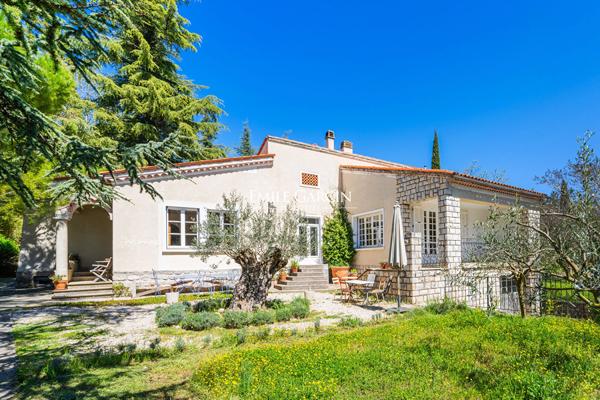 A vendre - Propriété de 10 hectares - Haute Provence