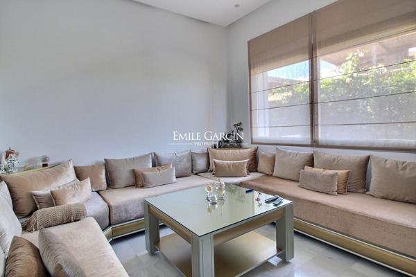 Villa à vendre sur golf proche du centre-ville de Marrakech