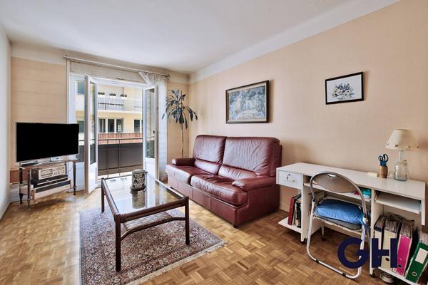 Appartement 4 pièces Lyon 6e - Élégance, volume, rue Duguesclin