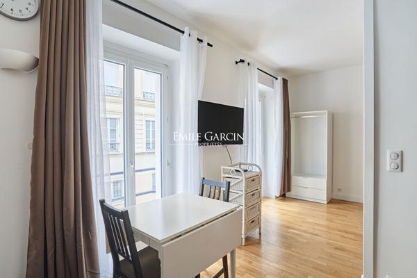 A vendre  - appartement  - Paris 75010 - Canal Saint-Martin