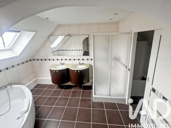 Maison à vendre 5 pièces 134,67 m² Brie-Comte-Robert