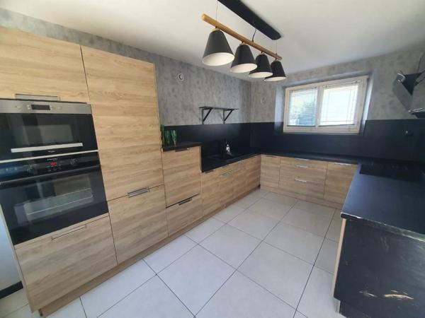 EXCLUSIVITÉ LANESTER : Au centre, citadine 3 chambres , grenier aménageable