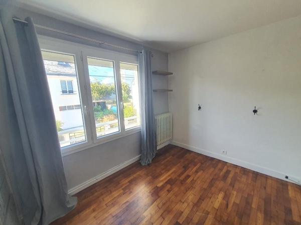 EXCLUSIVITÉ LANESTER : Au centre, citadine 3 chambres , grenier aménageable