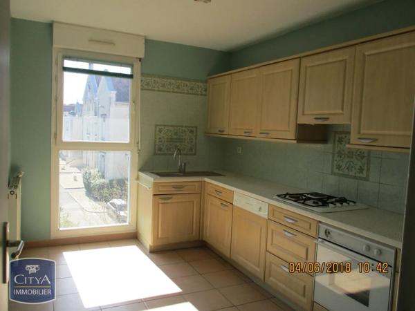 Appartement à louer 3 pièces 94.84m² Salon-de-Provence (13300)