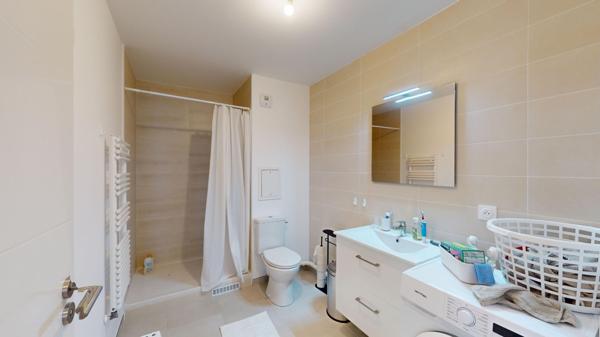 Appartement 4 pièces + terrasse + 3 chambres + Parc de Sceaux + Coulée Verte + T10 + commerces