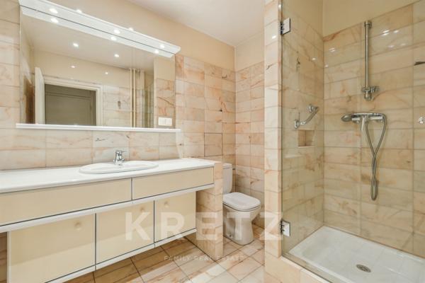 Appartement baigné de lumière Avenue Georges Mandel