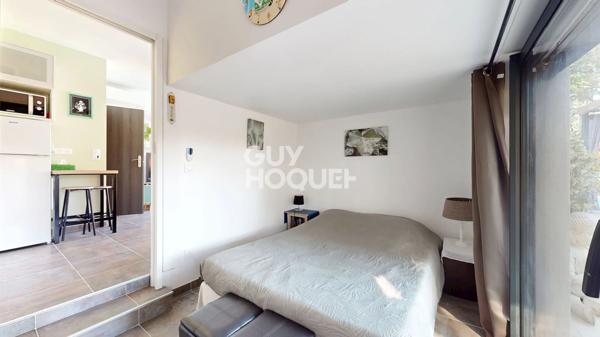 Secteur de Saint Antoine  , l'Isle-sur-la-Sorgue  - 167m² - 2450m² de terrain