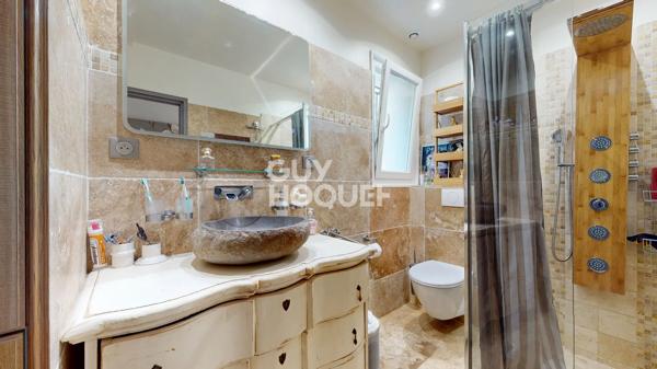 Secteur de Saint Antoine  , l'Isle-sur-la-Sorgue  - 167m² - 2450m² de terrain