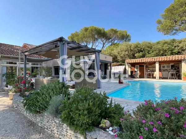 Secteur de Saint Antoine  , l'Isle-sur-la-Sorgue  - 167m² - 2450m² de terrain