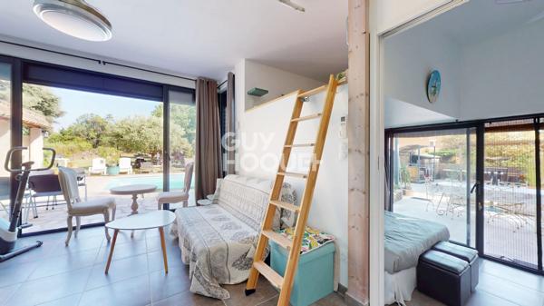 Secteur de Saint Antoine  , l'Isle-sur-la-Sorgue  - 167m² - 2450m² de terrain