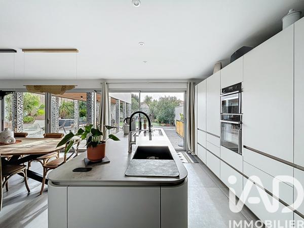 Maison à vendre 5 pièces 151 m² La Rochelle