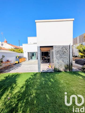 Maison à vendre 5 pièces 151 m² La Rochelle