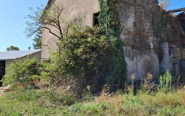 Maison à vendre    1 pièce •  Réquista