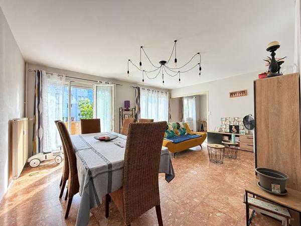 Appartement Lons-le-Saunier 4 pièces / 2/3 chambres / 91.63 m²