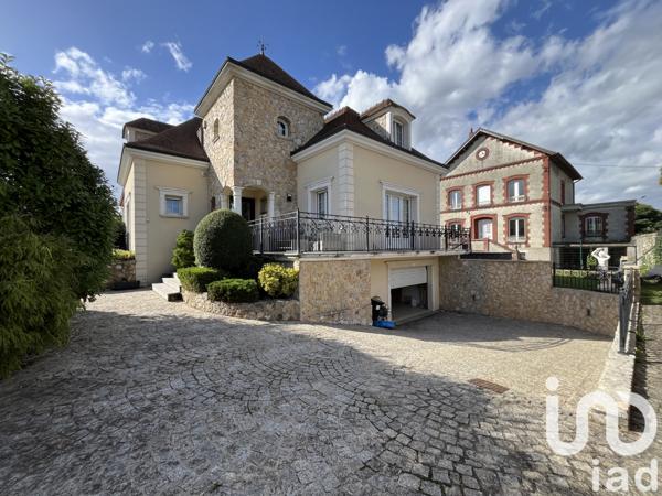 Maison à vendre 4 pièces 144 m² Pontault-Combault