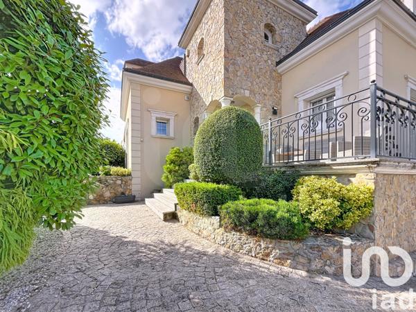 Maison à vendre 4 pièces 144 m² Pontault-Combault