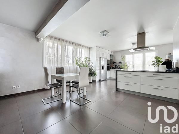 Maison à vendre 4 pièces 144 m² Pontault-Combault