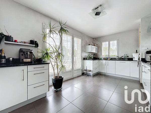 Maison à vendre 4 pièces 144 m² Pontault-Combault