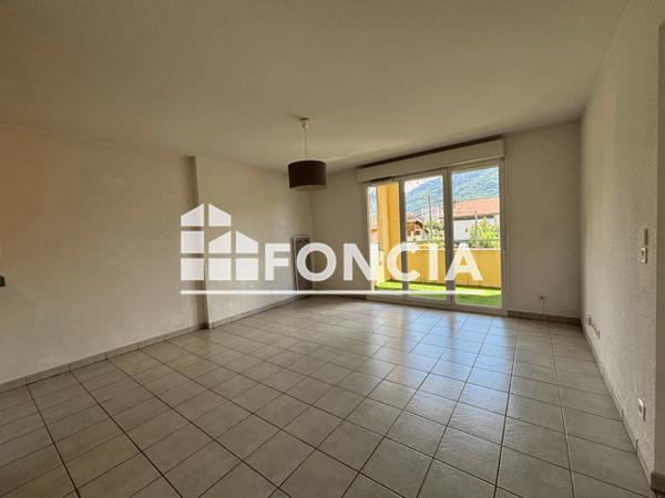 Location Appartement 2 pièces 45 m² - 36 RUE DU DOCTEUR HENRI BRACHET Albertville 73200