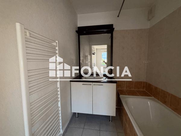 Location Appartement 2 pièces 45 m² - 36 RUE DU DOCTEUR HENRI BRACHET Albertville 73200