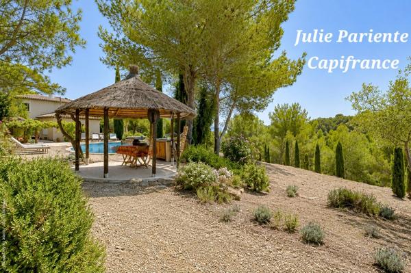Maison à vendre 6 pièces LA CIOTAT (13)4000 M2 Terrain
