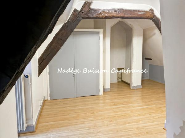 À Vendre : Immeuble d’Habitation d'environ 85 m² au sol Modulable à Dives-sur-Mer