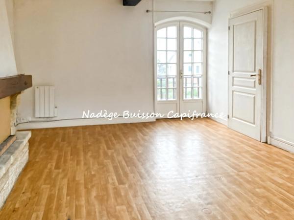 À Vendre : Immeuble d’Habitation d'environ 85 m² au sol Modulable à Dives-sur-Mer