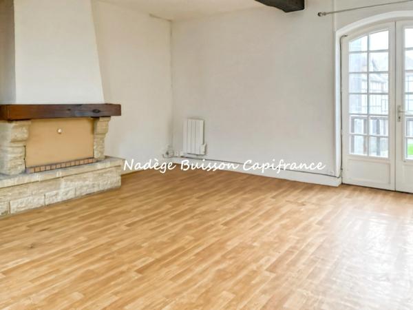 À Vendre : Immeuble d’Habitation d'environ 85 m² au sol Modulable à Dives-sur-Mer