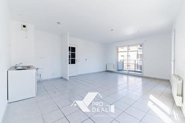 Appartement à vendre, 3 pièces - Chassieu 69680