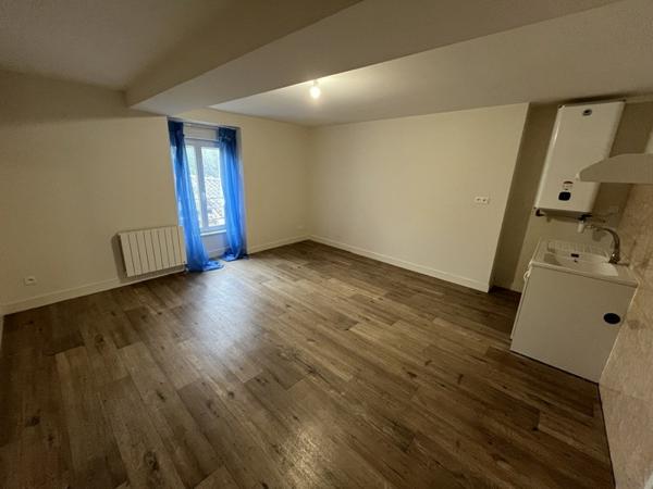Appartement à louer |  Piégut-Pluviers |  2 pièces | 59 m²