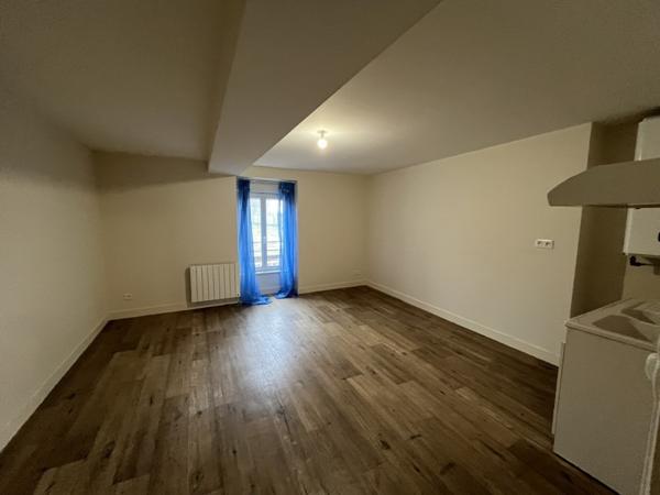 Appartement à louer |  Piégut-Pluviers |  2 pièces | 59 m²