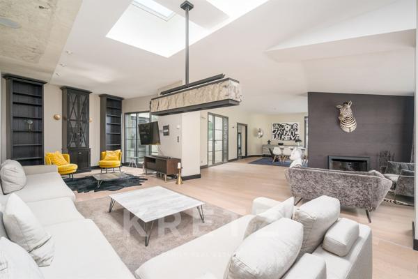 Villa contemporaine dans un parc