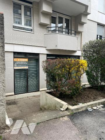 Sur la commune de Gagny (Seine Saint Denis) local commercial 