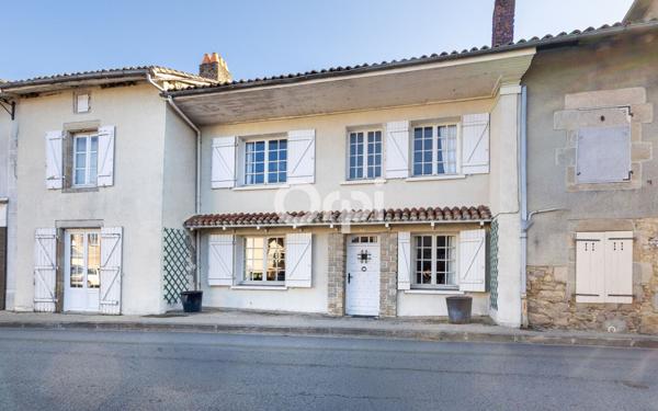 Maison à vendre    6 pièces • 153 m2 Les Cars