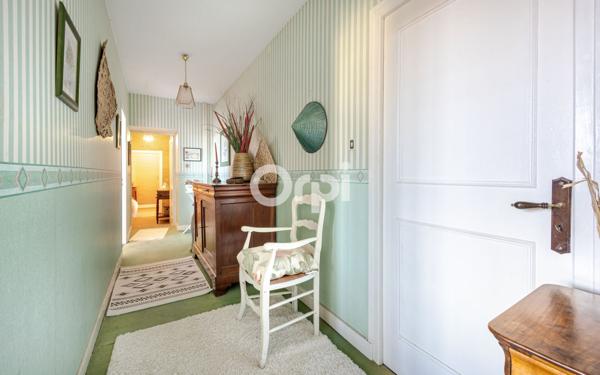 Maison à vendre    6 pièces • 153 m2 Les Cars