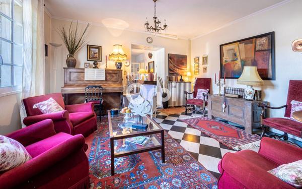 Maison à vendre    6 pièces • 153 m2 Les Cars