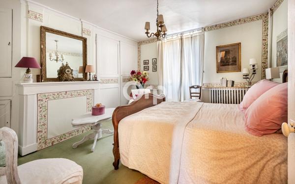 Maison à vendre    6 pièces • 153 m2 Les Cars