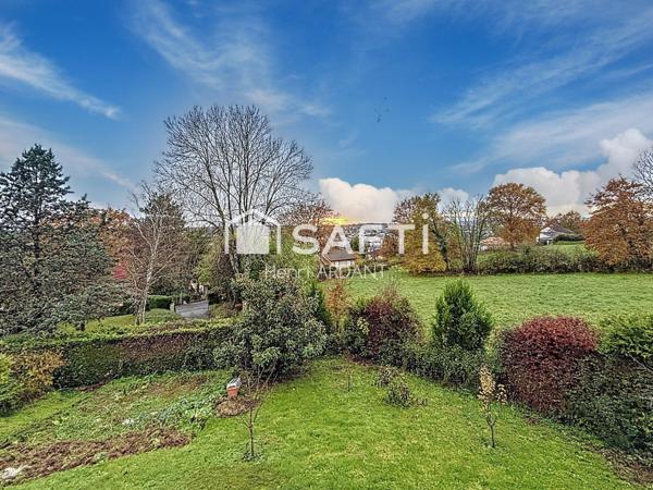 Vie de Plain-Pied avec Piscine, à sept minutes de LIMOGES