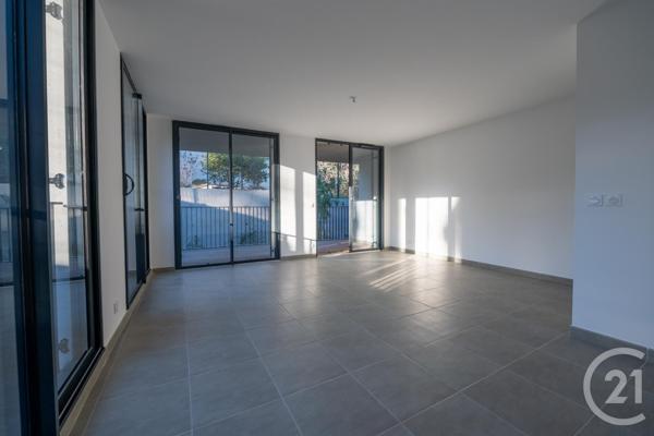 appartement à vendre  3 pièces - 63 m2 BORMES LES MIMOSAS - 83