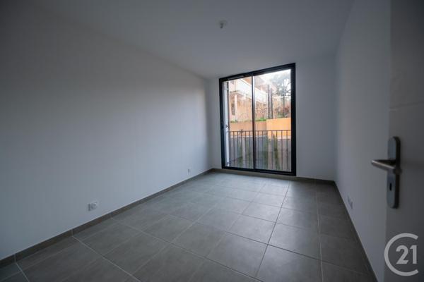 appartement à vendre  3 pièces - 63 m2 BORMES LES MIMOSAS - 83