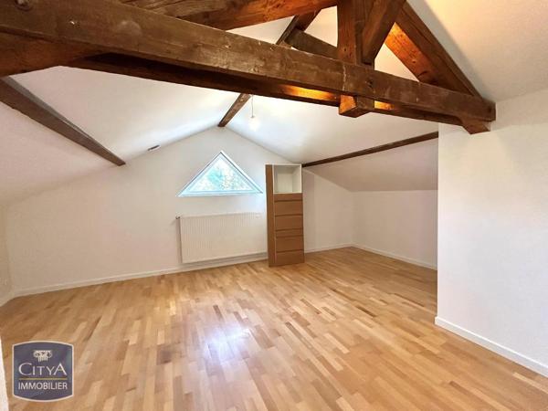 Appartement à louer 3 pièces 98.8m² Firminy (42700)