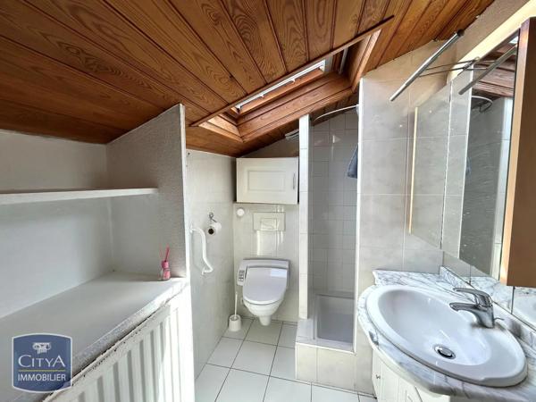 Appartement à louer 3 pièces 98.8m² Firminy (42700)