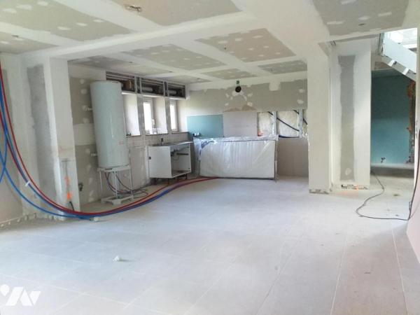 Longère et dépendances sur un terrain de 4384m²