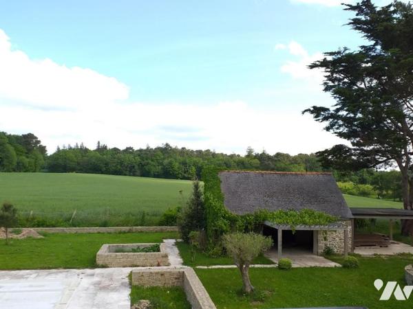 Longère et dépendances sur un terrain de 4384m²