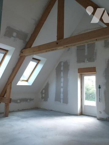 Longère et dépendances sur un terrain de 4384m²